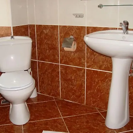 Center Hotel 3*